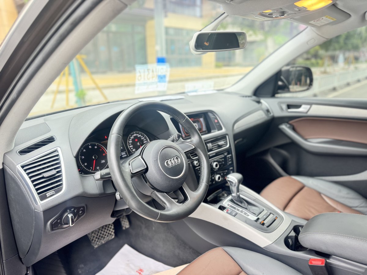 奧迪 奧迪Q5  2013款 40 TFSI 進(jìn)取型圖片