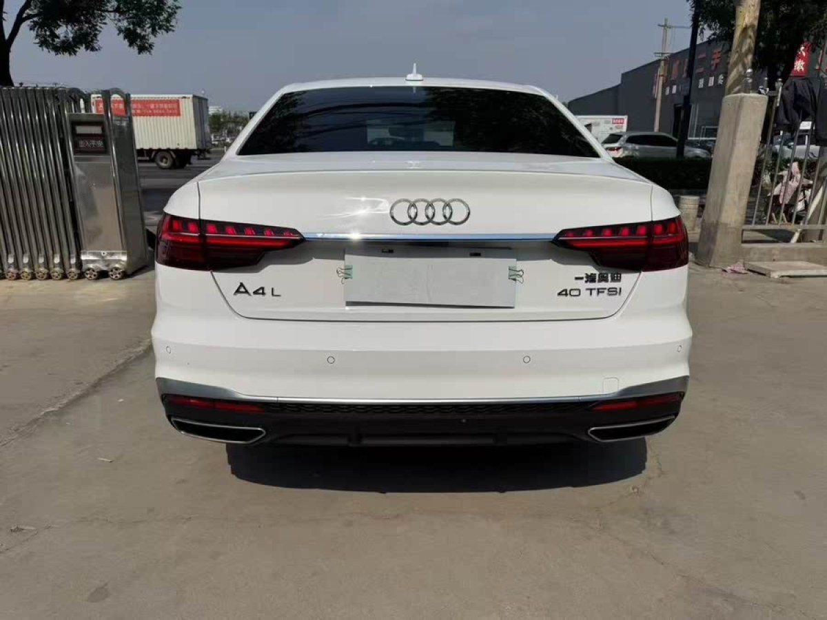 奧迪 奧迪A4L  2022款 40 TFSI 時(shí)尚動感型圖片