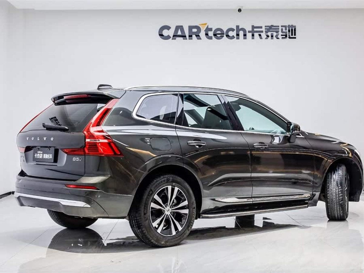 沃爾沃 XC60  2022款 B5 四驅智逸豪華版圖片