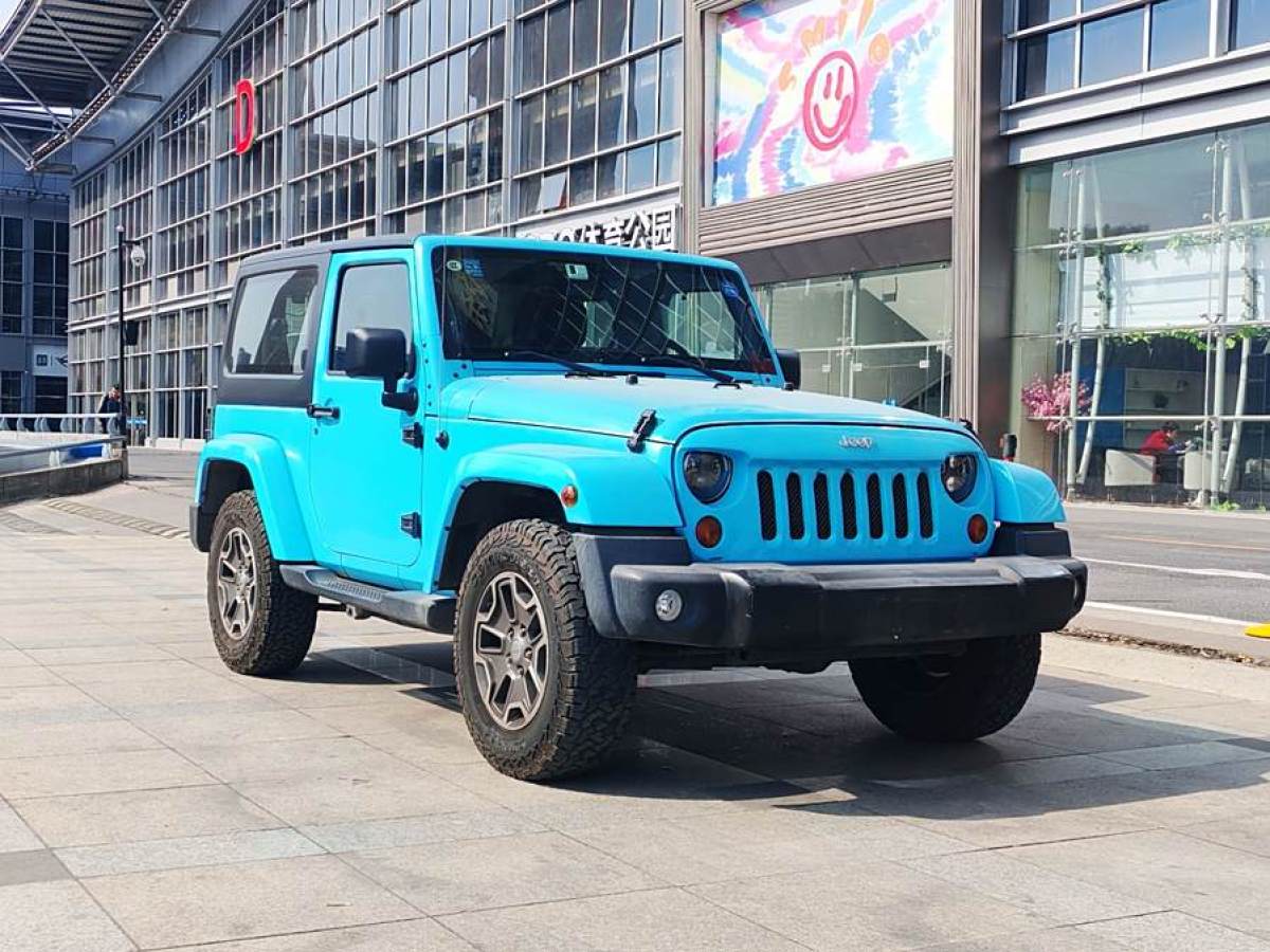 Jeep 牧馬人  2013款 3.6L Sahara 兩門版圖片