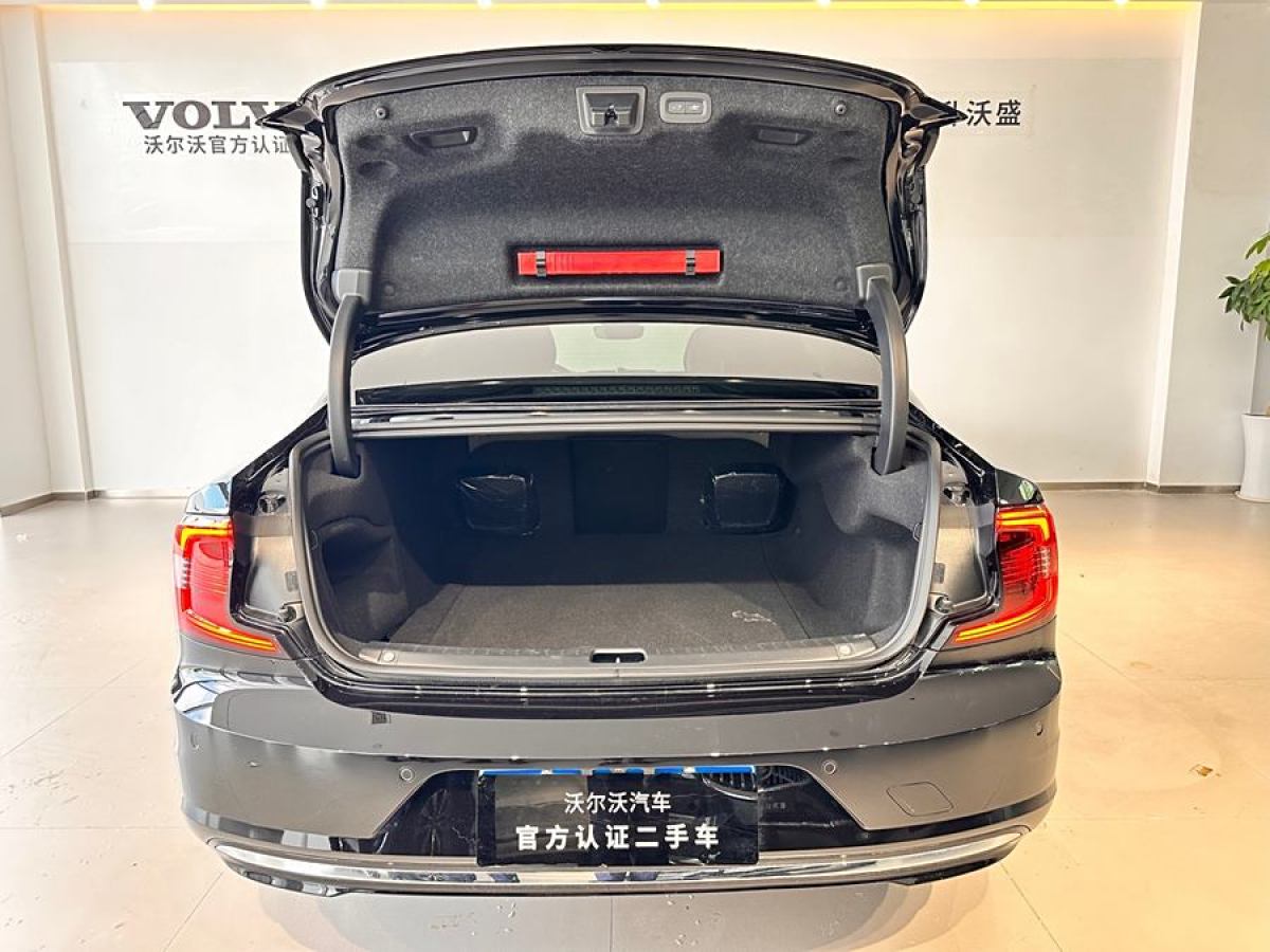 沃爾沃 S90  2024款 B5 智雅豪華版圖片