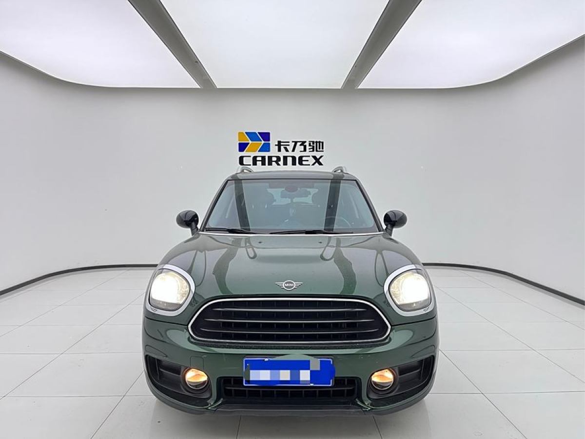 MINI COUNTRYMAN  2018款 1.5T COOPER ALL4 藝術(shù)家圖片