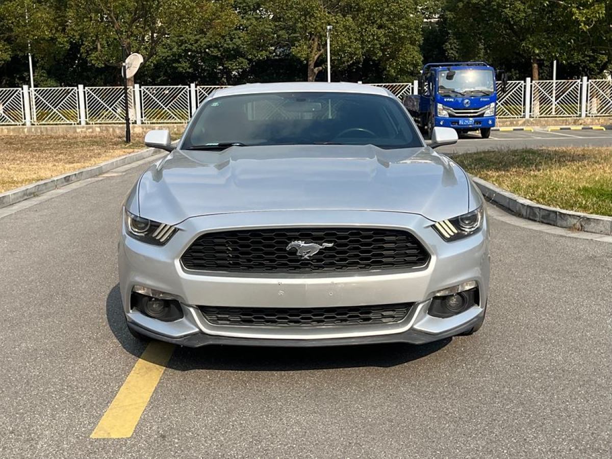 2018年11月福特 Mustang  2018款 2.3L EcoBoost