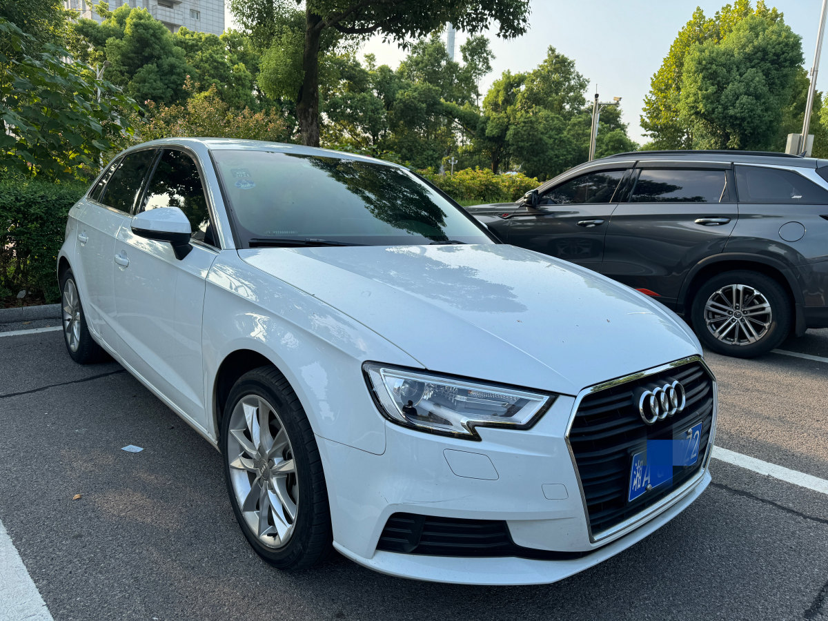 奧迪 奧迪A3  2018款 30周年年型 Sportback 35 TFSI 進取型圖片