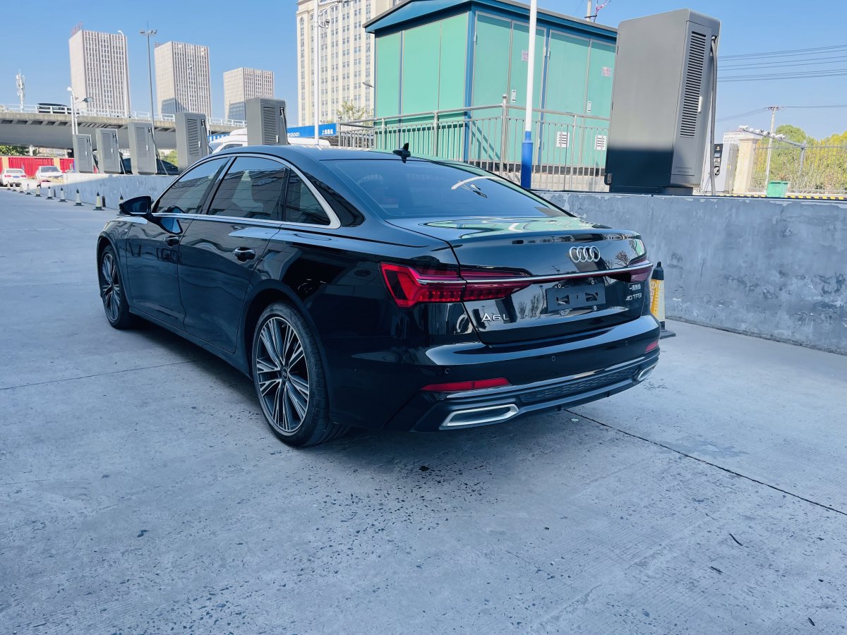 奧迪 奧迪A6L  2022款 40 TFSI 豪華動感型圖片