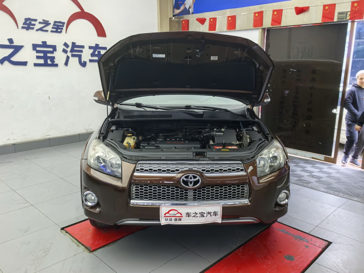 豐田 RAV4  2012款 2.0 四驅(qū)炫裝版圖片