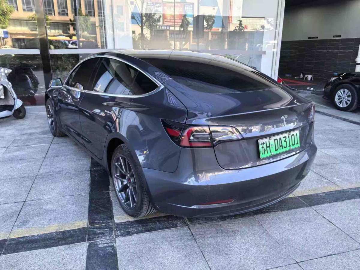 特斯拉 Model 3  2019款 標準續(xù)航后驅升級版圖片