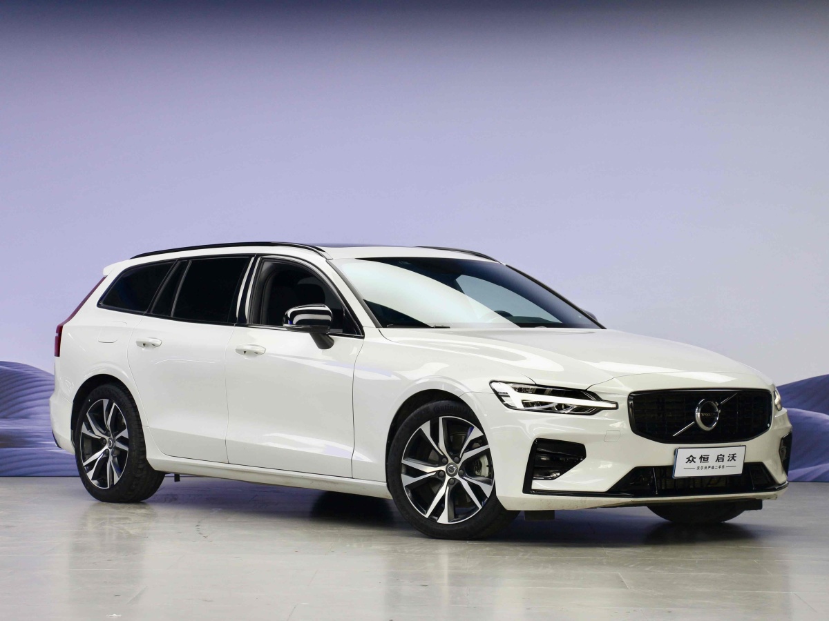 沃爾沃 V60  2022款 B5 智遠(yuǎn)運(yùn)動(dòng)版圖片