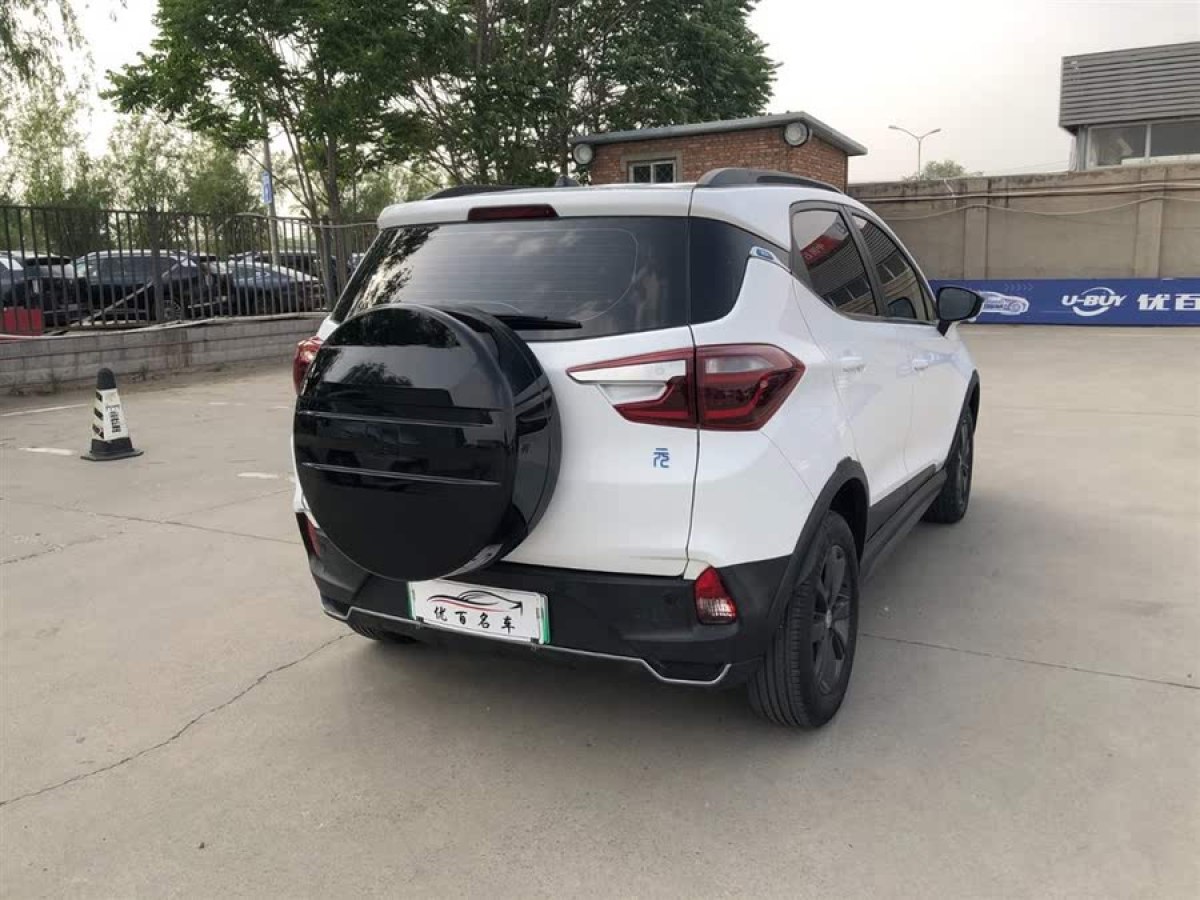 比亞迪 元新能源  2018款 EV360 智聯(lián)炫酷型圖片