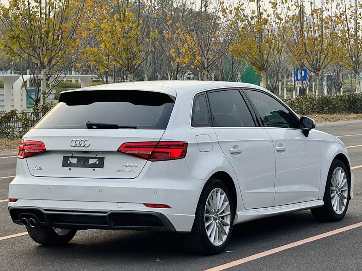 奧迪 奧迪A3  2017款 Sportback 35 TFSI 時尚型圖片