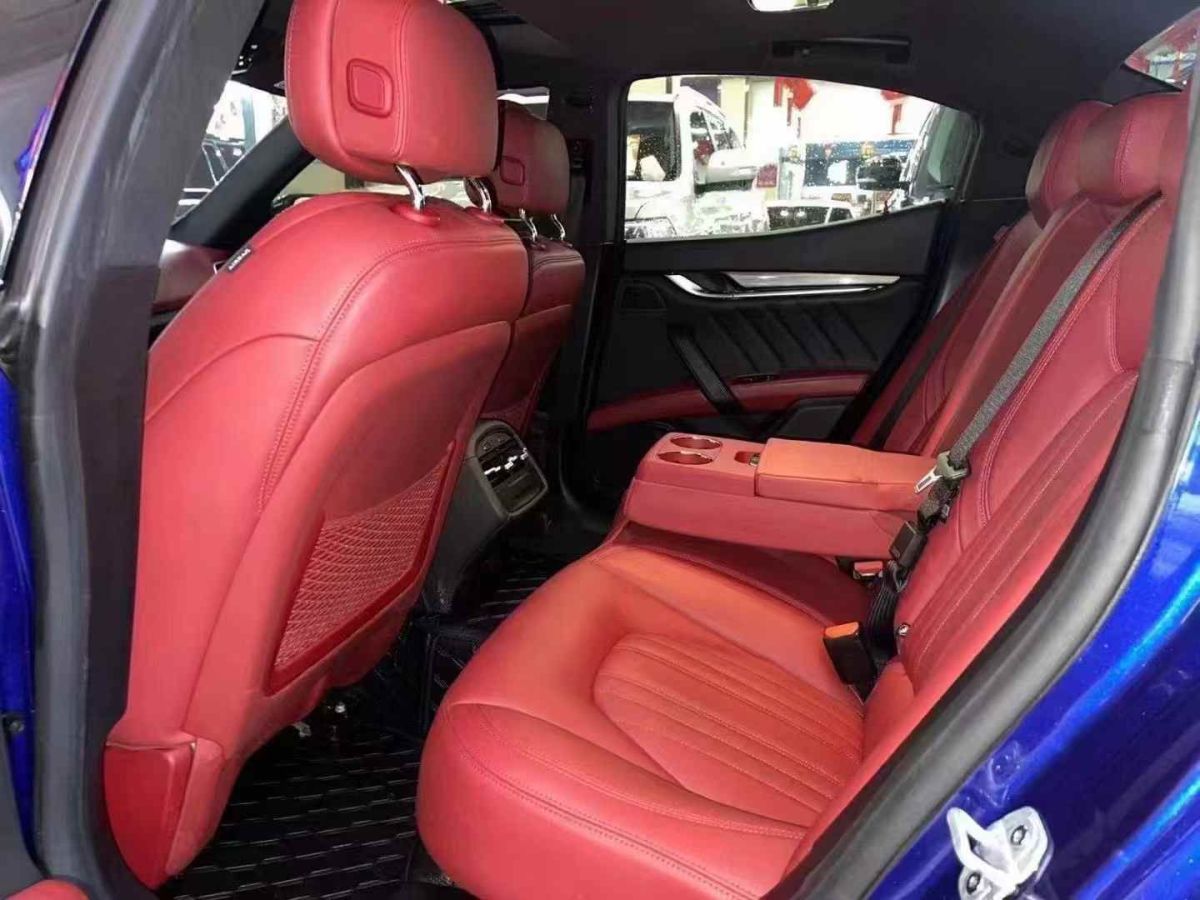 瑪莎拉蒂 Levante  2020款 3.0T 標(biāo)準(zhǔn)版圖片