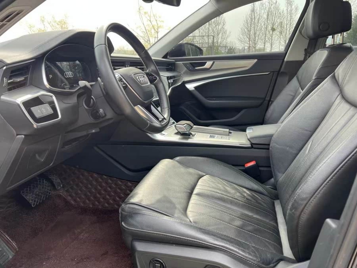 奧迪 奧迪A6L  2021款 45 TFSI quattro 臻選動感型圖片