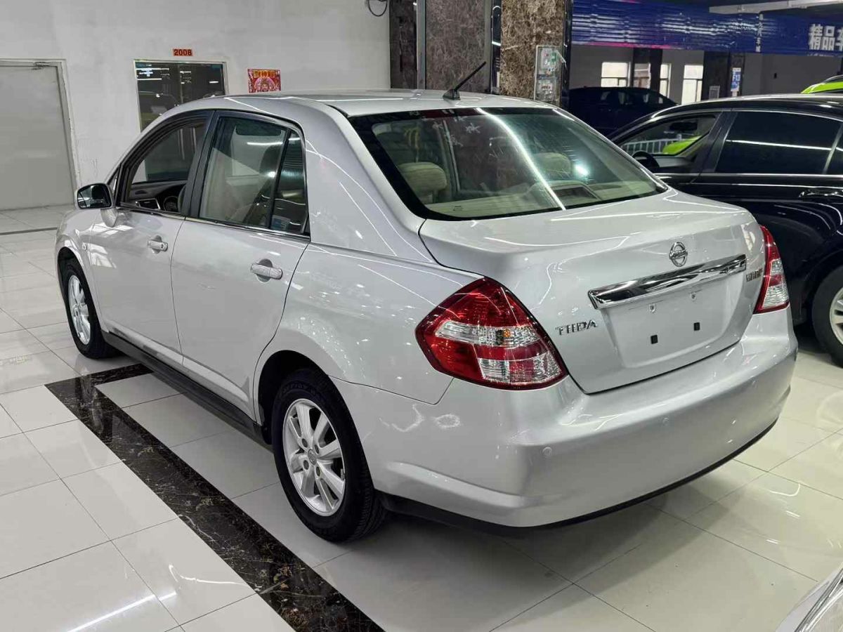 日產(chǎn) 頤達(dá)  2009款 1.6L 自動科技版圖片