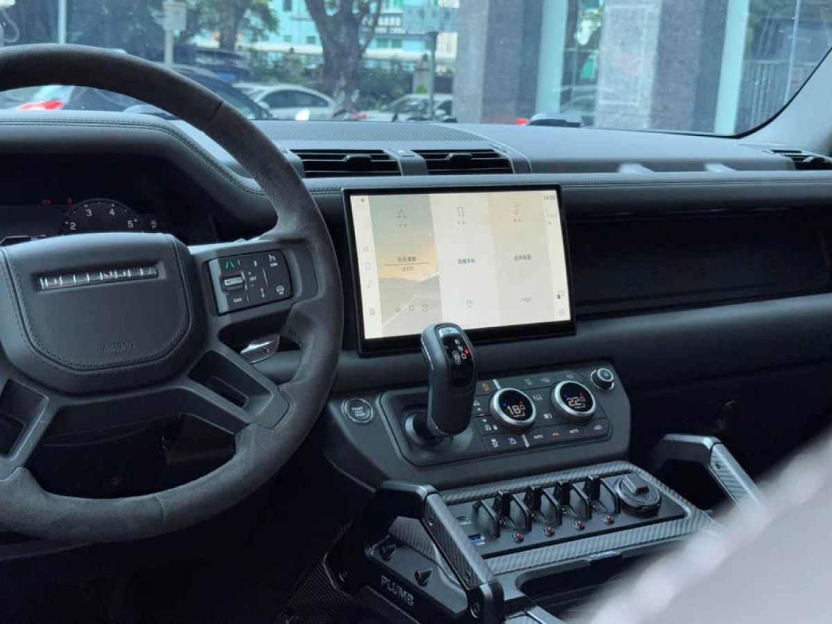 路虎 衛(wèi)士  2024款 110 5.0T V8圖片