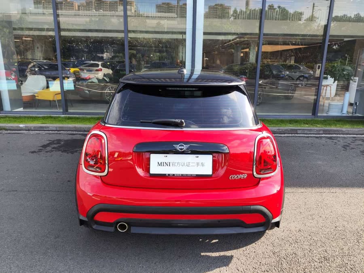 MINI MINI  2022款 改款 1.5T COOPER 經(jīng)典派圖片