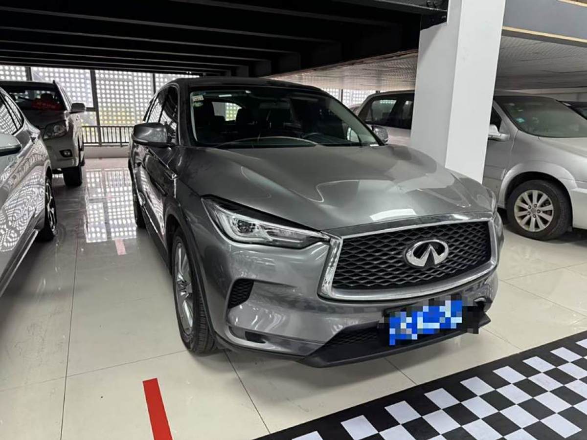 英菲尼迪 QX50  2020款 改款 2.0T 兩驅(qū)菁英版圖片