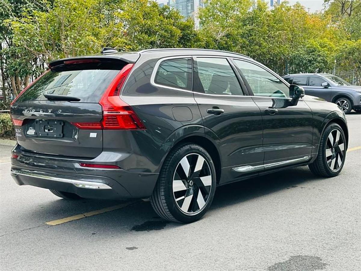 沃爾沃 XC60新能源  2024款 T8 插電混動 長續(xù)航四驅(qū)智雅豪華版圖片