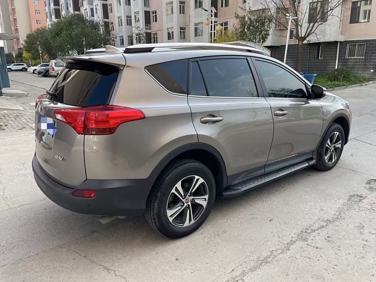 豐田 RAV4榮放  2015款 2.0L CVT兩驅(qū)風(fēng)尚版圖片