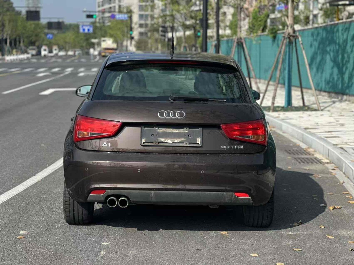 2013年1月奧迪 奧迪A1  2014款 30 TFSI Sportback舒適型