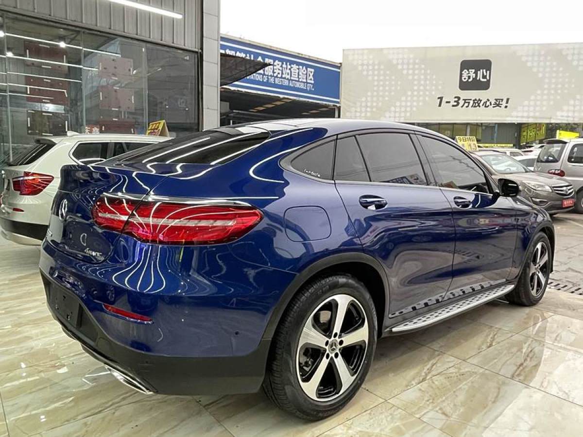 奔馳 奔馳GLC  2022款 改款 GLC 300 4MATIC 轎跑SUV圖片