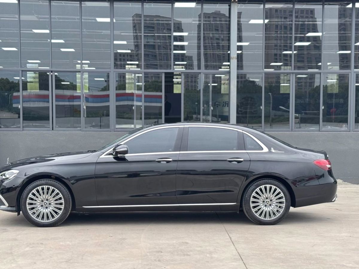 奔馳 奔馳E級  2023款 改款 E 300 L 豪華型圖片