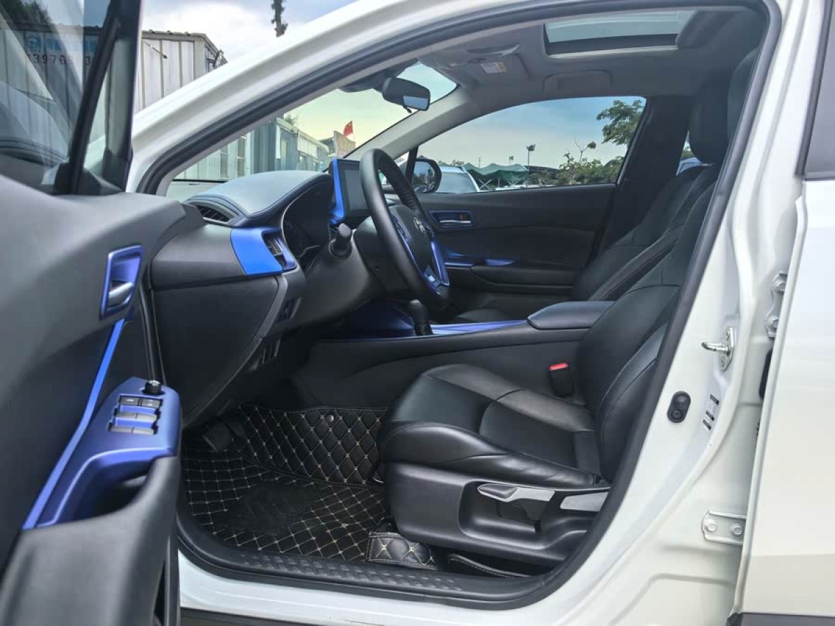 豐田 C-HR  2021款 雙擎 2.0L E-CVT尊貴版圖片
