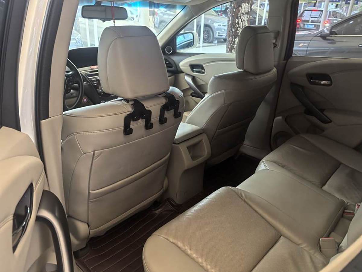 謳歌 RDX  2013款 3.0L 兩驅(qū)精英版圖片