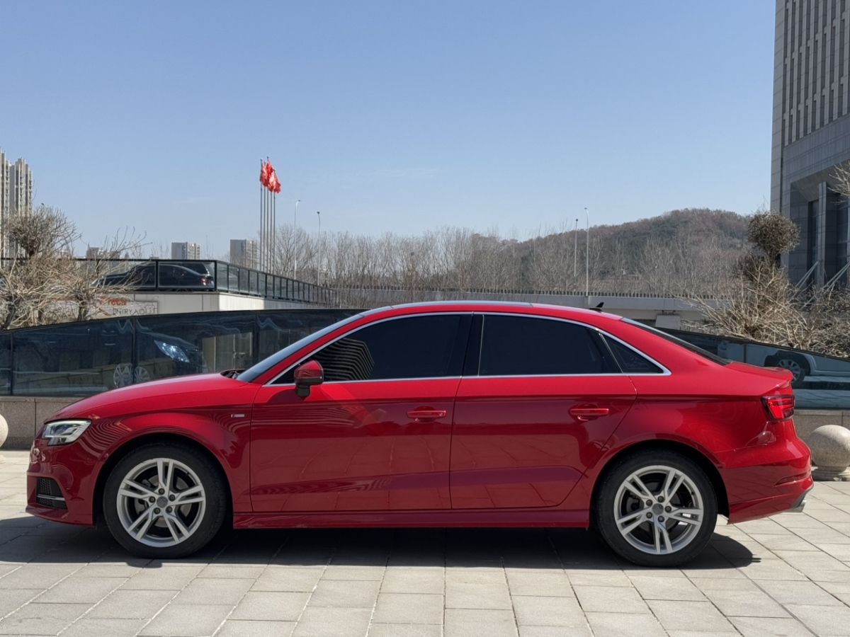 奧迪 奧迪A3  2019款 Limousine 35 TFSI 時(shí)尚型 國V圖片