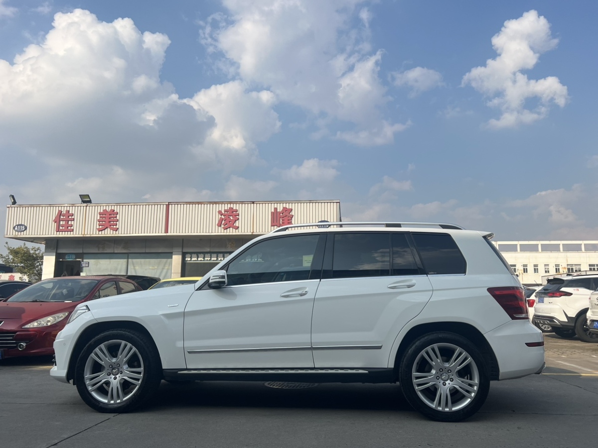 奔馳 奔馳GLK級(jí)  2015款 GLK 260 4MATIC 動(dòng)感型 極致版圖片