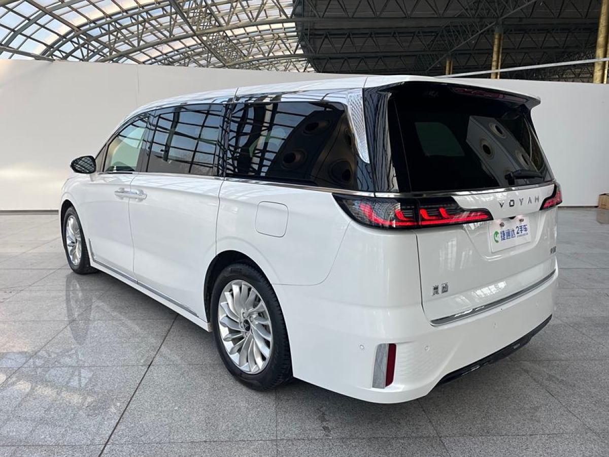 嵐圖 夢(mèng)想家  2024款 PHEV 超長(zhǎng)續(xù)航尊貴版圖片