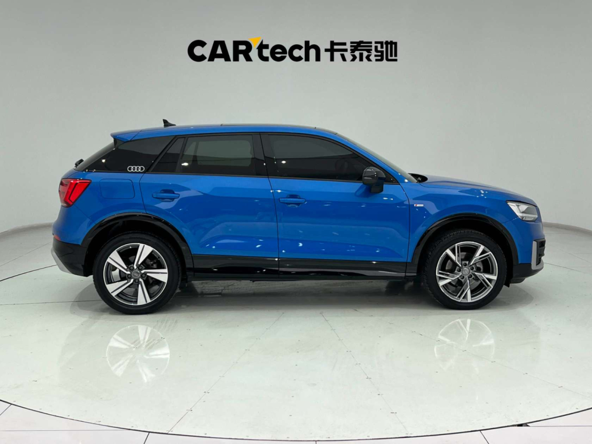 奧迪 奧迪Q2L  2021款 35 TFSI 豪華致雅型圖片