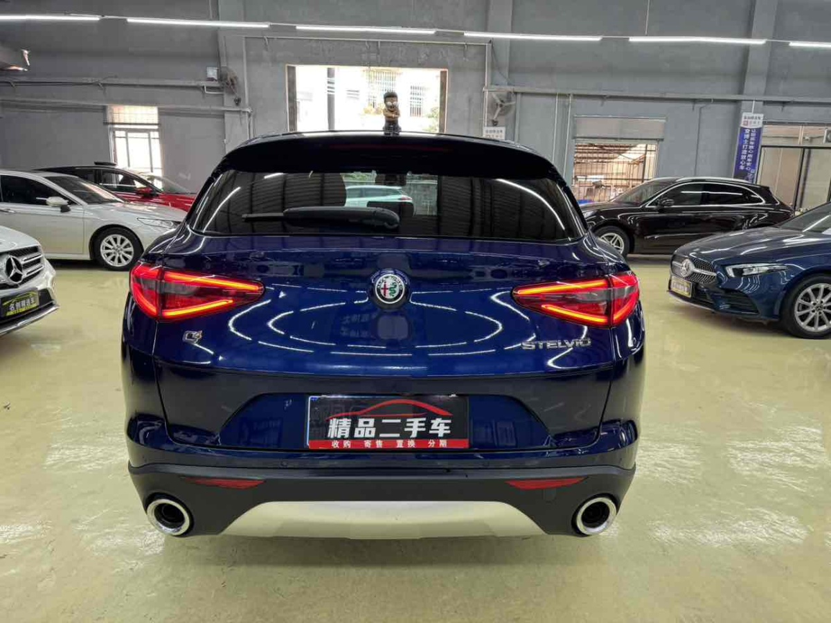 阿爾法·羅密歐 Stelvio  2017款 2.0T 200HP 精英版圖片