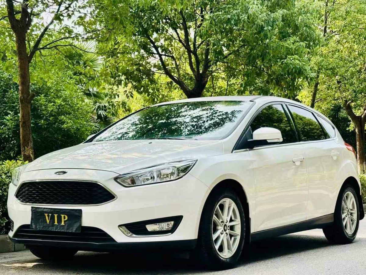 福特 ?？怂? 2018款 2.0T ST 標(biāo)準(zhǔn)版圖片