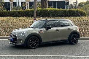 MINI MINI 1.5T COOPER 藝術(shù)家 五門(mén)版