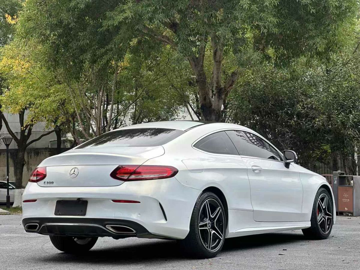 奔馳 奔馳GLE  2019款 GLE 400 4MATIC 臻藏版(特殊配置)圖片