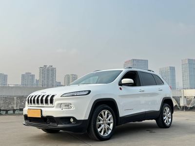 2014年12月 Jeep 自由光(進(jìn)口) 2.4L 豪華版圖片