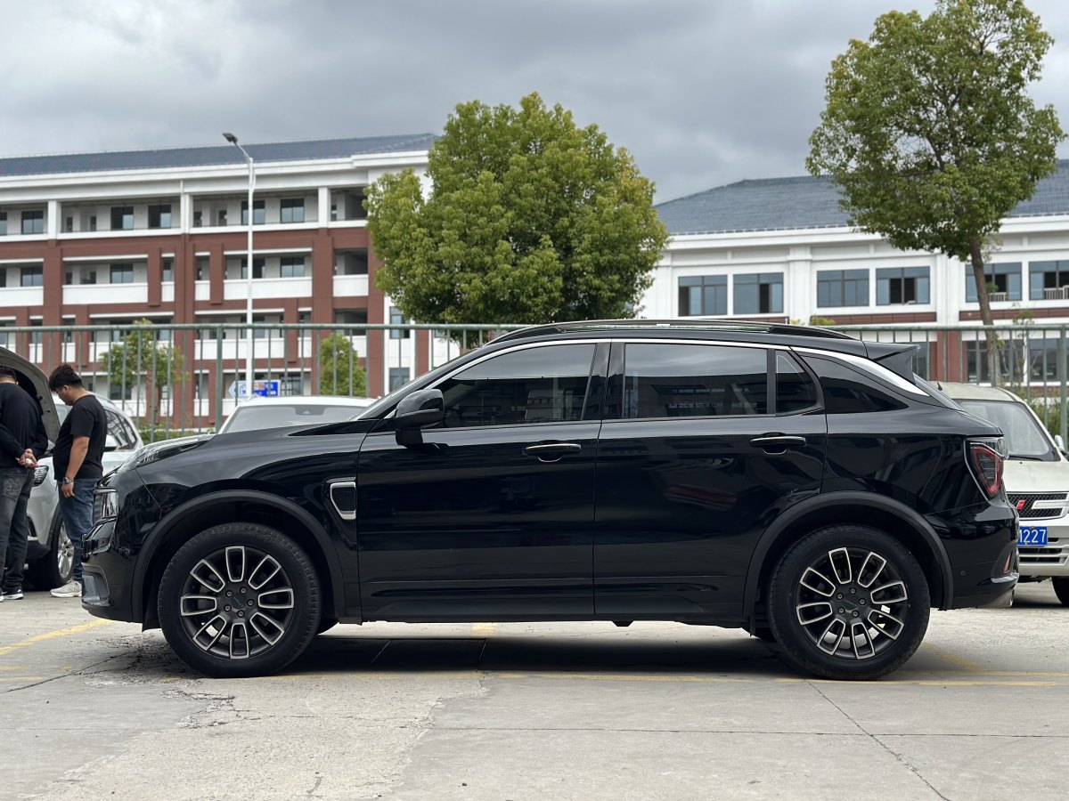 領(lǐng)克 領(lǐng)克01新能源  2019款 1.5T PHEV Plus圖片