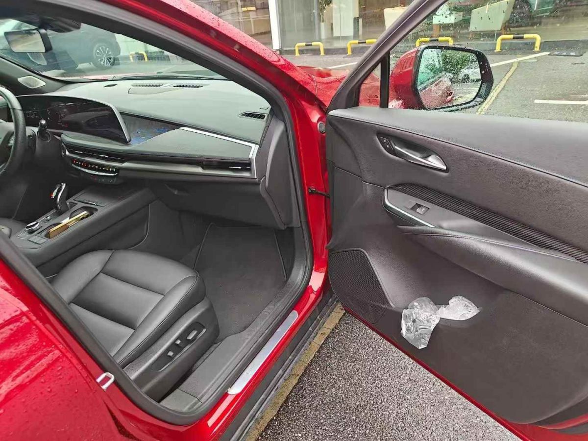 凱迪拉克 XT5  2023款 2.0T 兩驅(qū)風(fēng)尚型圖片