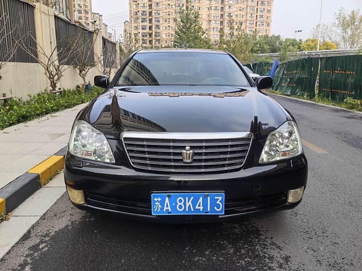 豐田 皇冠  2009款 2.5L Royal特別導(dǎo)航版圖片