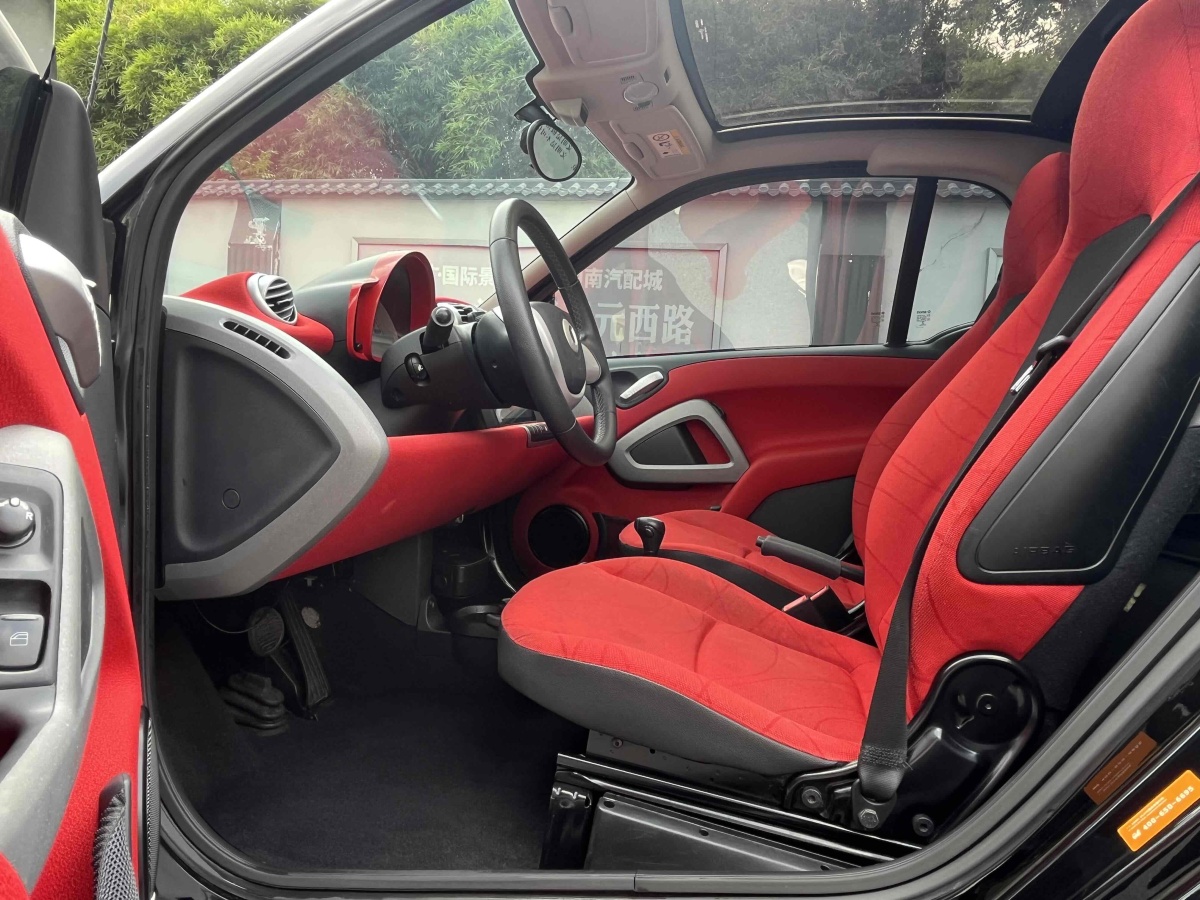 smart fortwo  2012款 1.0 MHD 硬頂激情版圖片