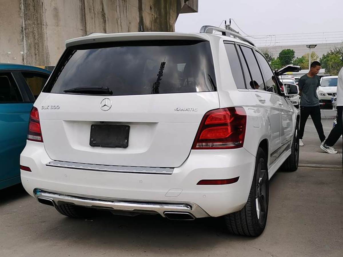 2014年1月奔馳 奔馳GLK級  2013款 GLK 300 4MATIC 動感天窗型