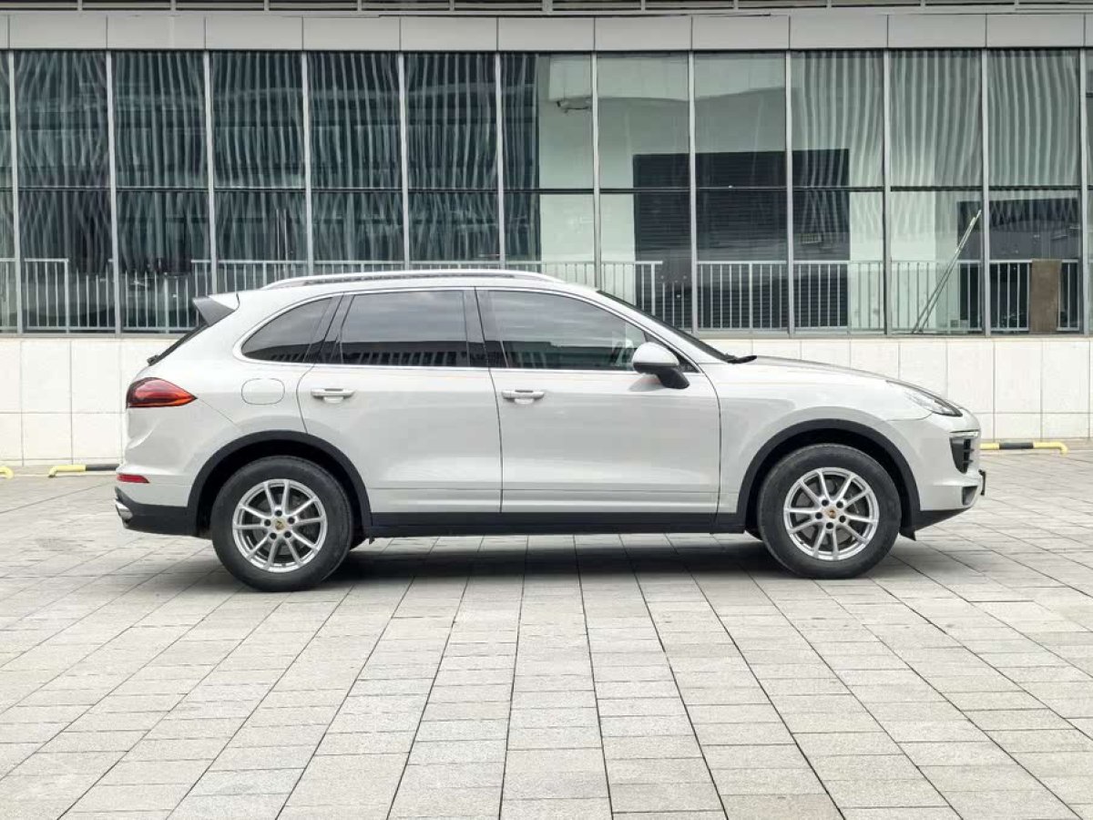 保時(shí)捷 Cayenne  2016款 Cayenne 3.0T圖片