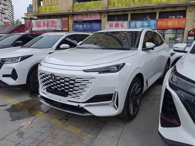 2022年10月 長(zhǎng)安 長(zhǎng)安UNI-K 2.0T 尊貴型圖片