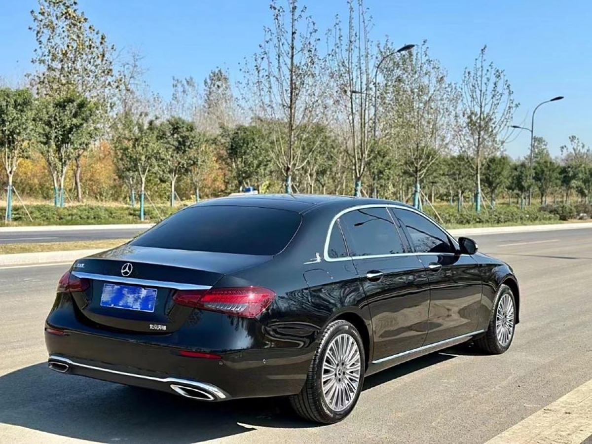 奔馳 奔馳E級  2020款 改款 E 300 L 時(shí)尚型圖片