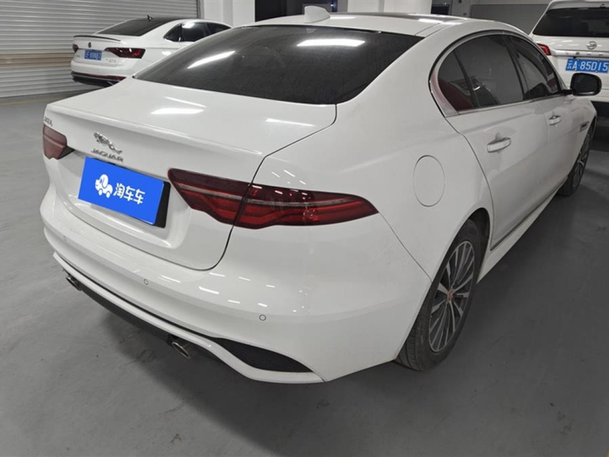 捷豹 XEL  2021款 2.0T 200PS R-DYNAMIC 青春運(yùn)動(dòng)版圖片