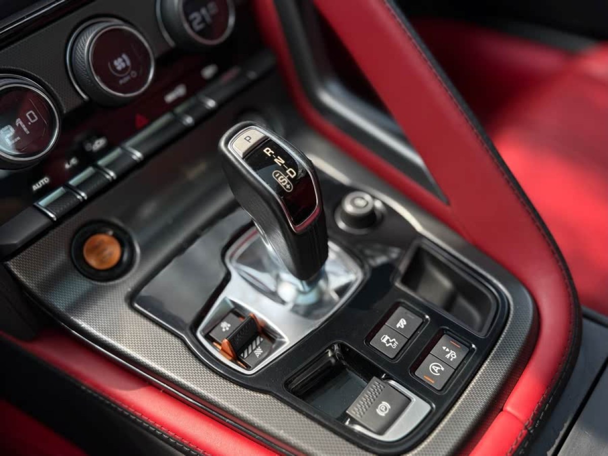 捷豹 F-TYPE  2016款 3.0T 硬頂版圖片