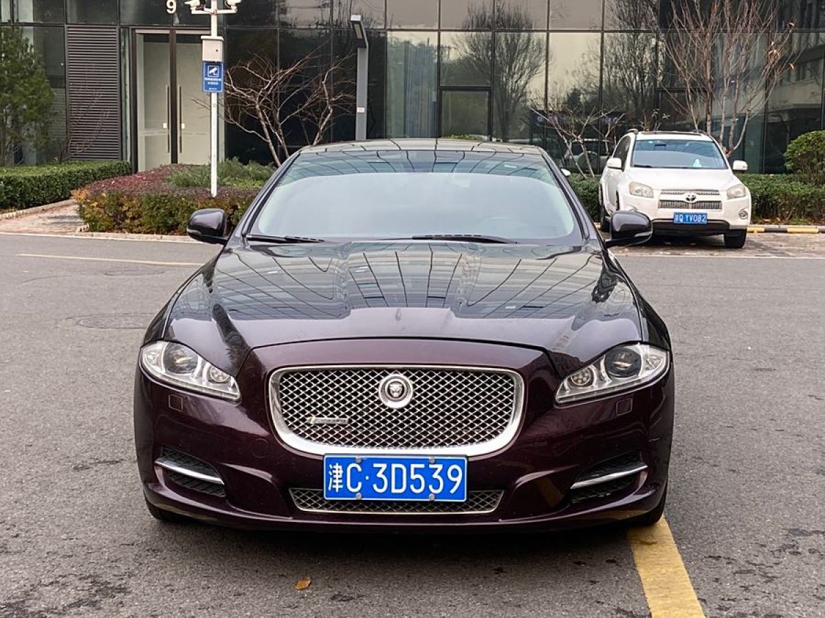 捷豹 XJ  2013款 XJL 3.0 SC 全景商務(wù)版圖片