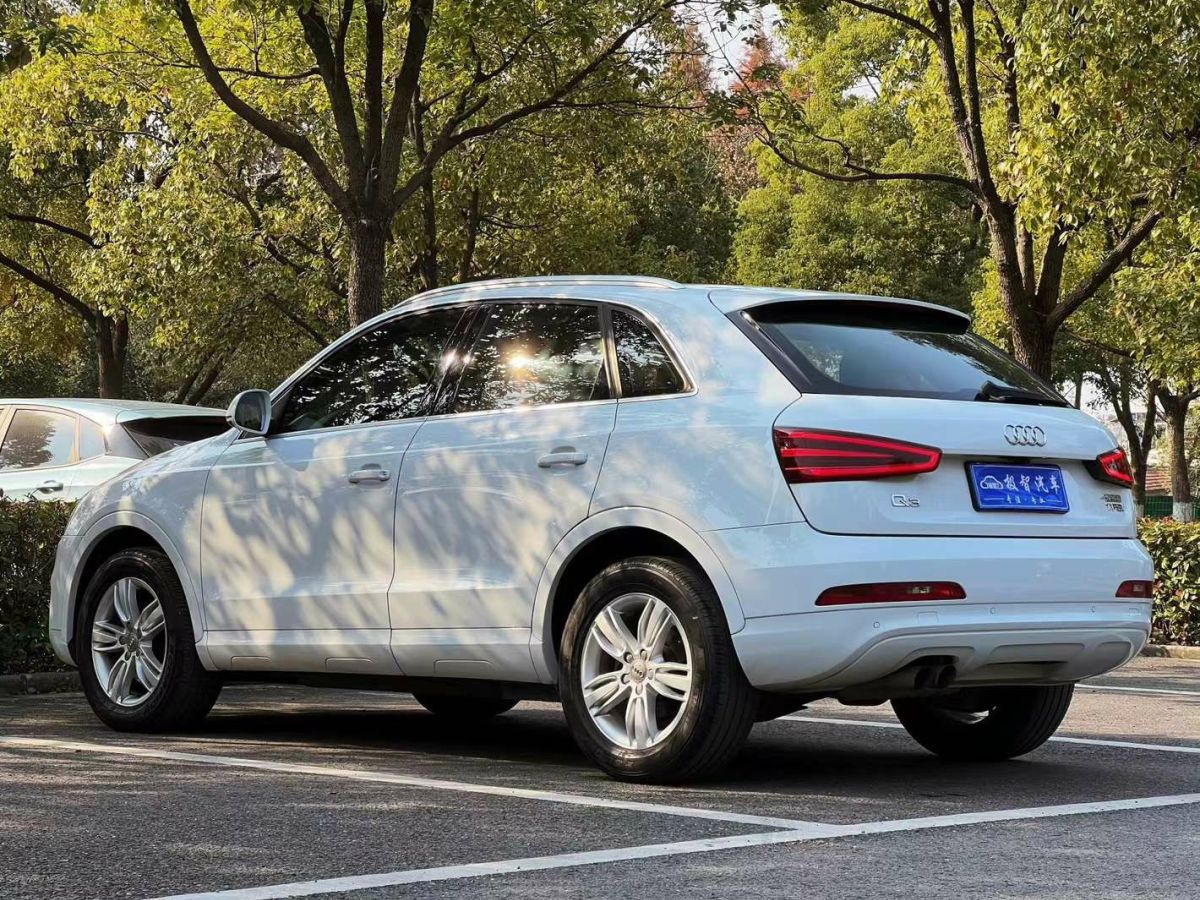 奧迪 奧迪Q3  2015款 Q3 2.0TFSI 35TFSI 進(jìn)取型圖片