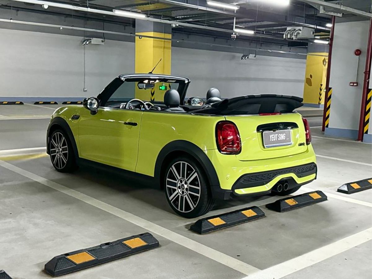 MINI MINI  2023款 2.0T COOPER S CABRIO 藝術(shù)家圖片