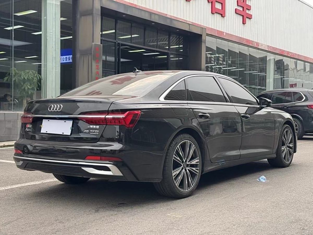 奧迪 奧迪A6L  2023款 改款 45 TFSI quattro 臻選動感型圖片